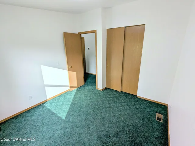 $495,000 | 2132 West Spring Creek Road, Hope, ID 83836