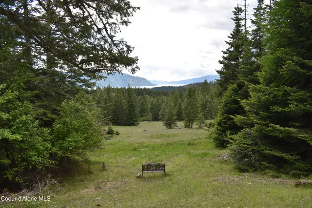 $495,000 | 2132 West Spring Creek Road, Hope, ID 83836