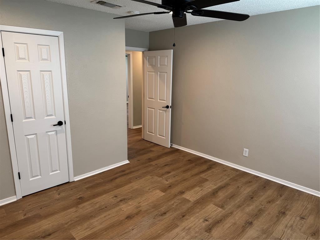 321 East Lake Street Krum, TX 76249 - Photo 16 of 24
