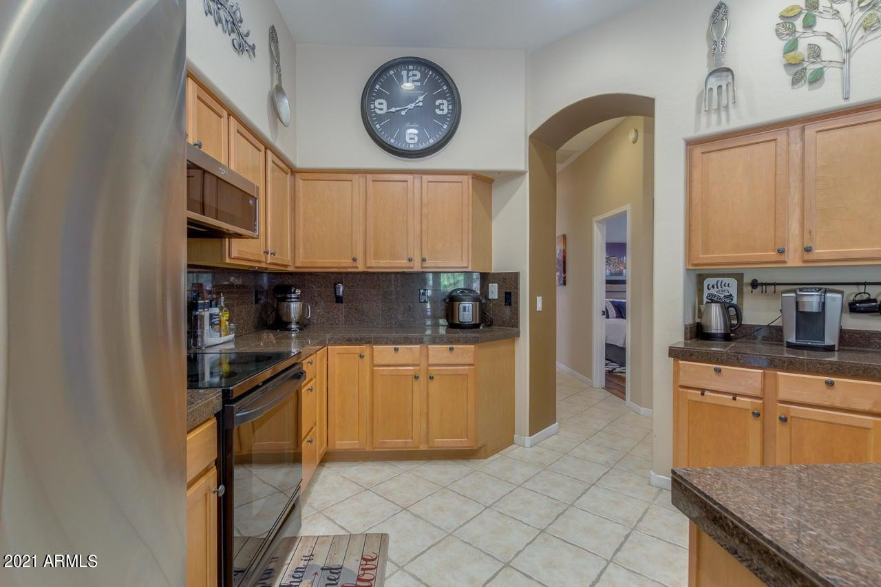 3922 East Carson Road Phoenix, AZ 85042 - Photo 5 of 15 Photo #5