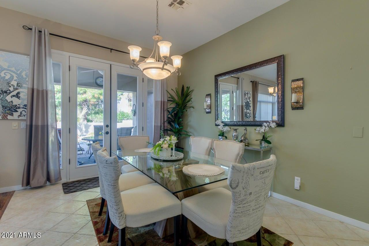 3922 East Carson Road Phoenix, AZ 85042 - Photo 7 of 15 Photo #7