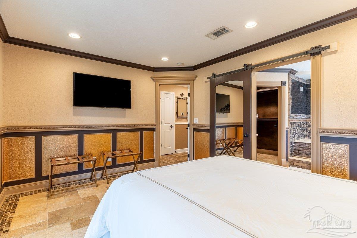 14013 Innerarity Point Road Pensacola, FL 32507 - Photo 17 of 53 Gallery Image 17