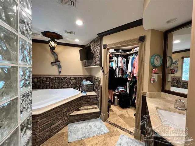 $599,900 | 14013 Innerarity Point Road, Pensacola, FL 32507