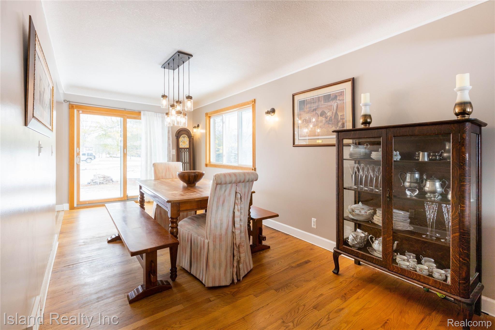 9262 Church Road Grosse Ile, MI 48138 - Photo 12 of 28 9262 Church Rd, Grosse Ile (12 of 28).jpg