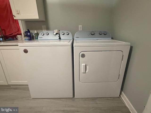 800 Wood Street Cambridge, MD 21613 - Photo 6 of 10 a utility room with dryer and washer