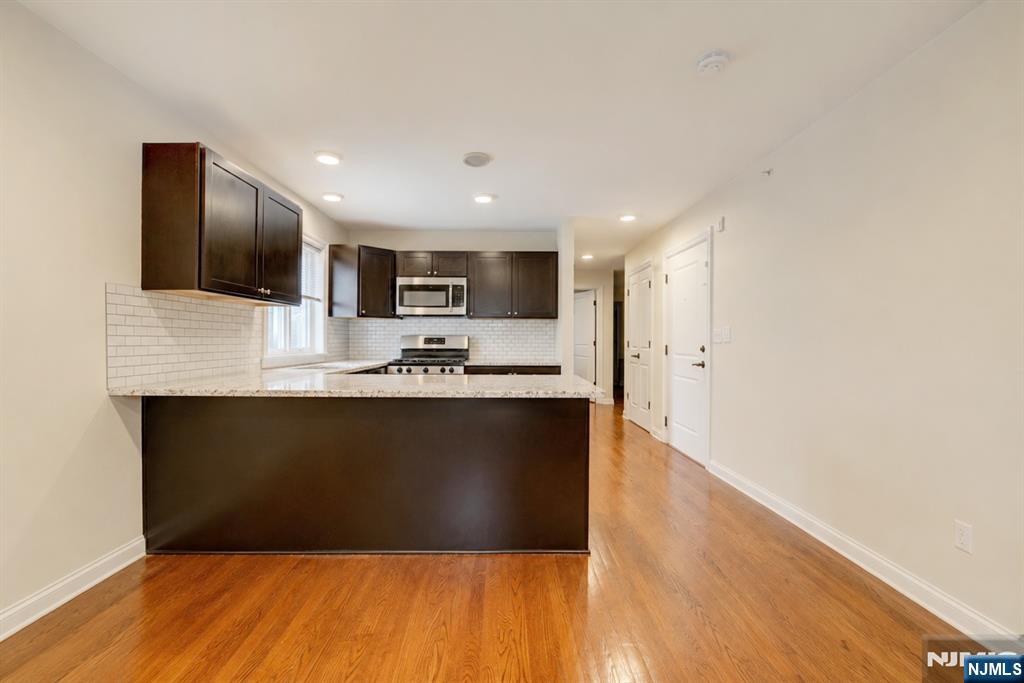 210 Hackensack Street, Unit B Wood-Ridge, NJ 07075 - Photo 6 of 8