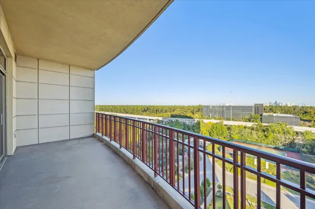 $1,075,000 | 1000 Uptown Park Boulevard, Unit 93, Houston, TX 77056