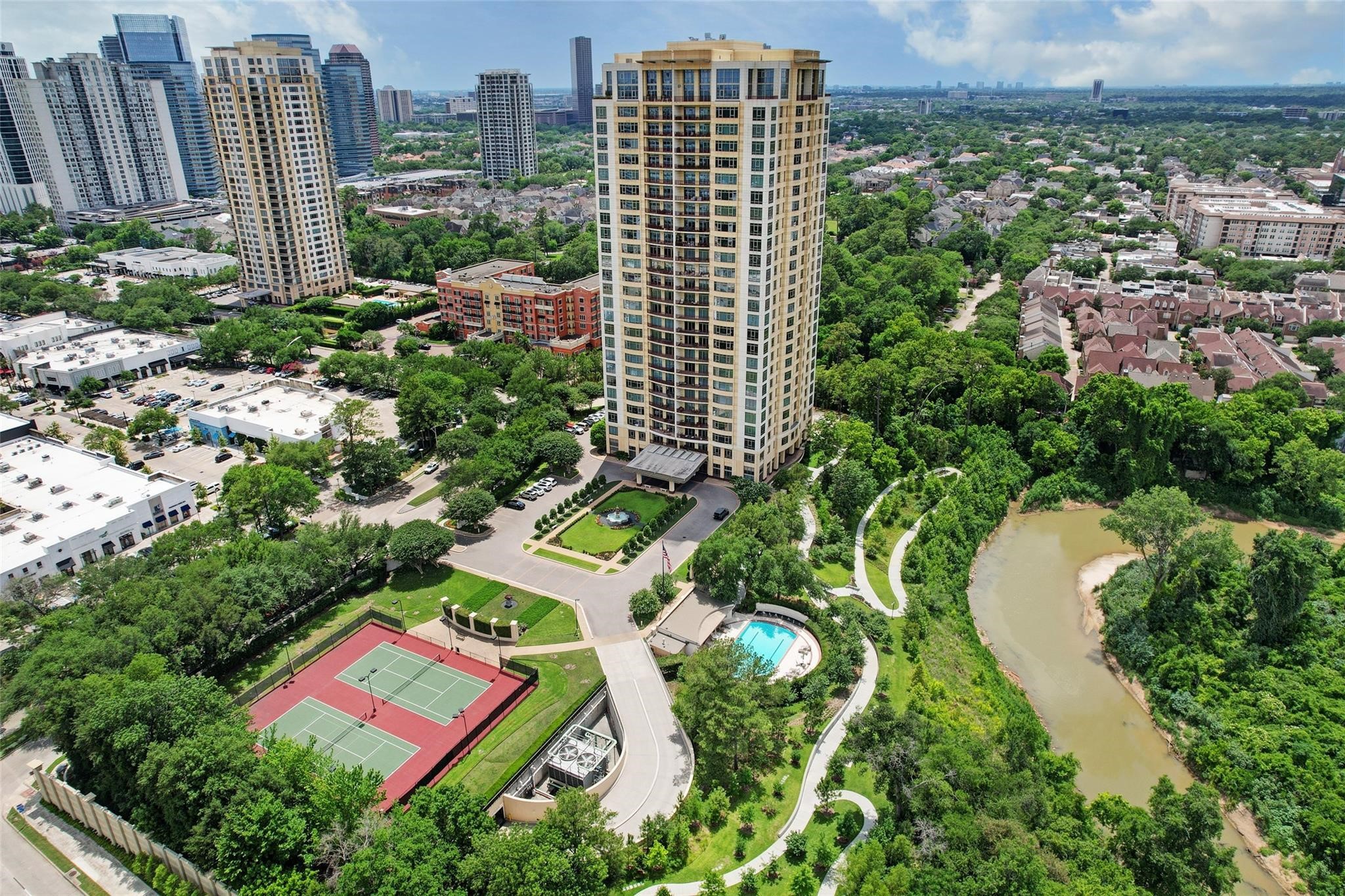 1000 Uptown Park Boulevard, Unit 93 Houston, TX 77056 - Photo 25 of 37 a view of a city