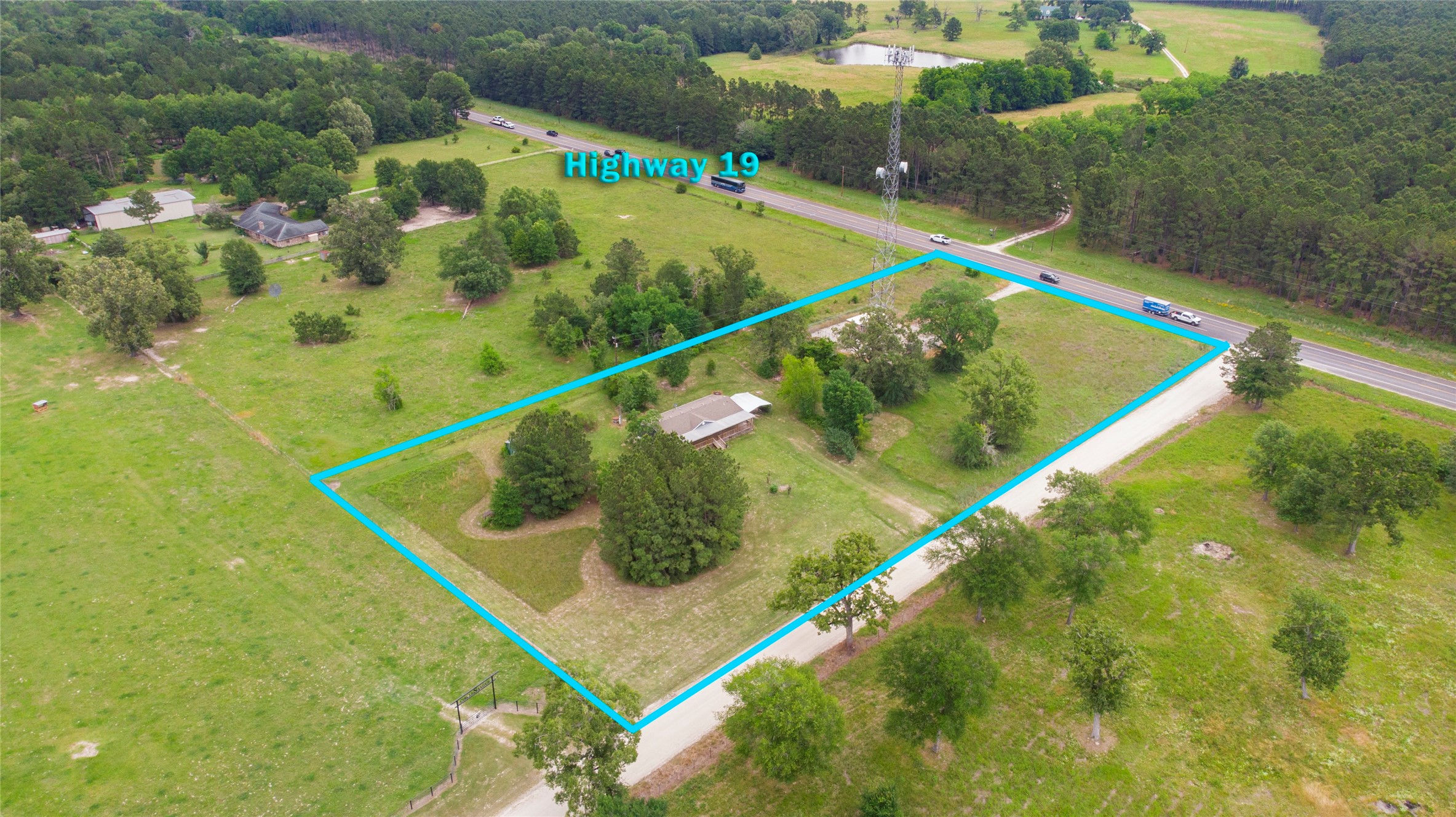 176 Low Keels Road Trinity, TX 75862 - Photo 5 of 46 a view of swimming pool