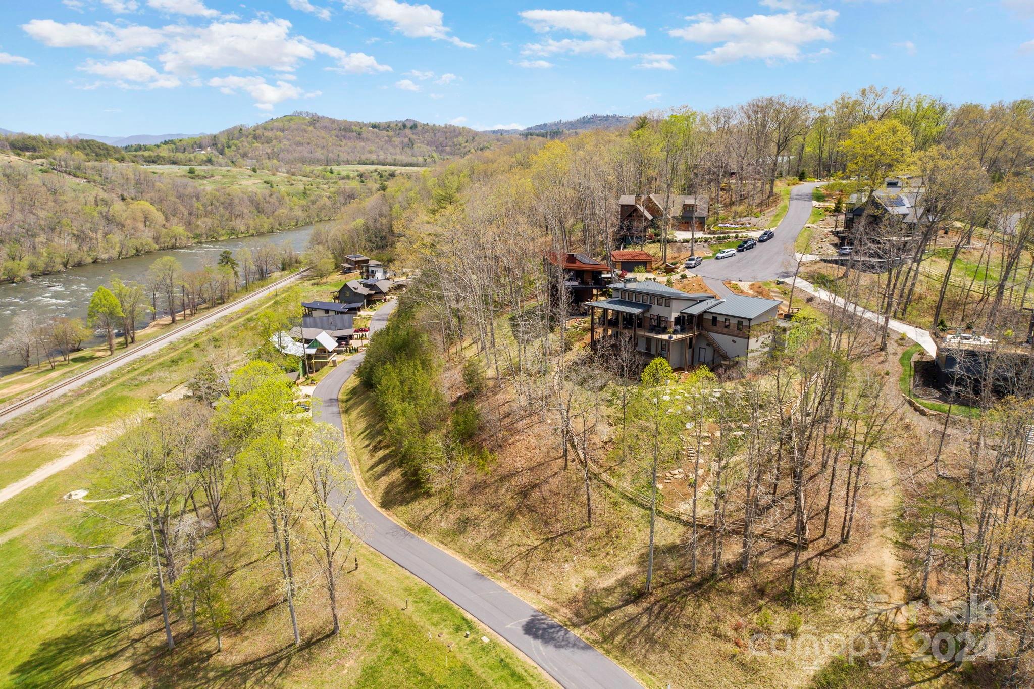 240 Westridge Farm Road, Unit 19 Asheville, NC 28804 - Photo 26 of 31 a view of lake and mountain