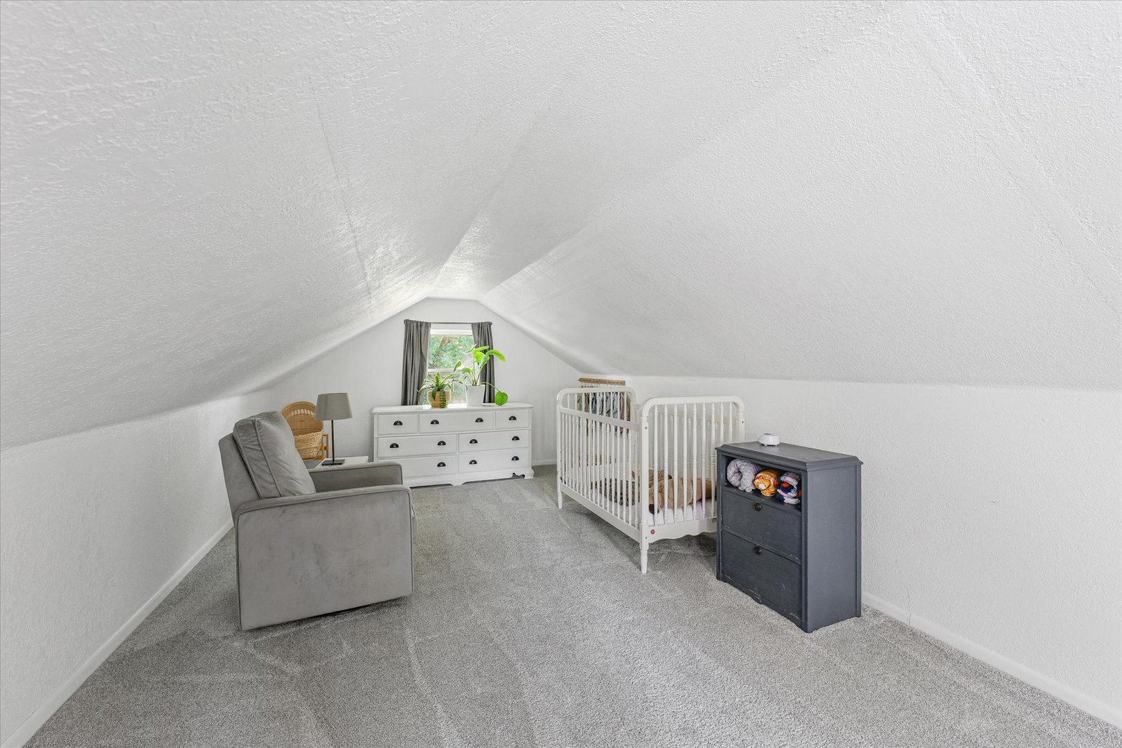 319 West Bond Street Monticello, IL 61856 - Photo 23 of 34 a living room with furniture and white walls