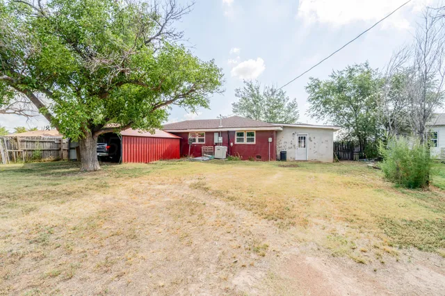 front view of house with a yard