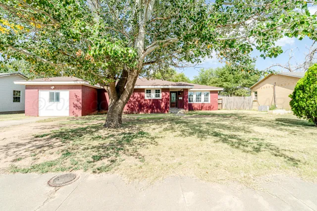 $159,990 | 109 Avenue K, Hereford, TX 79045