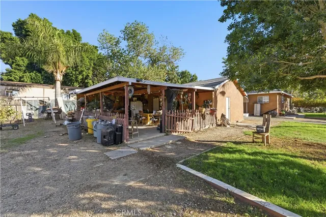 a view of a workspace with furniture