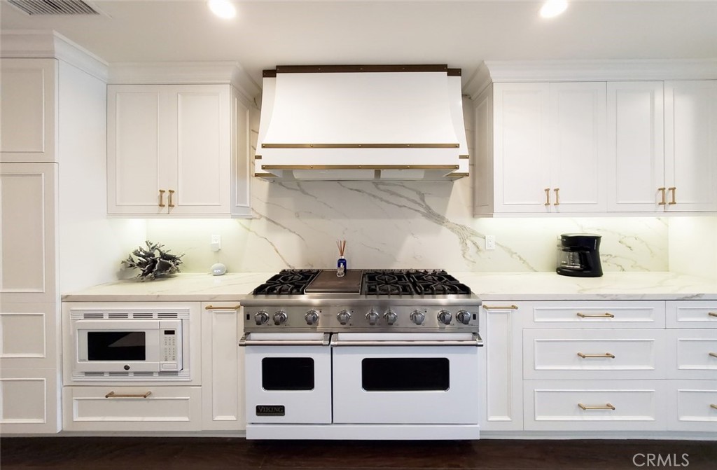 16143 St Croix Circle Huntington Beach, CA 92649 - Photo 3 of 63