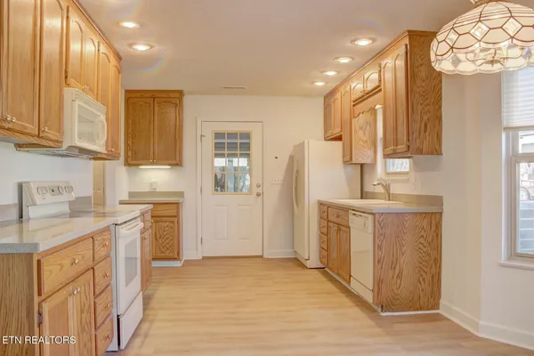 $860,000 | 1023 Stokley Court, Dandridge, TN 37725