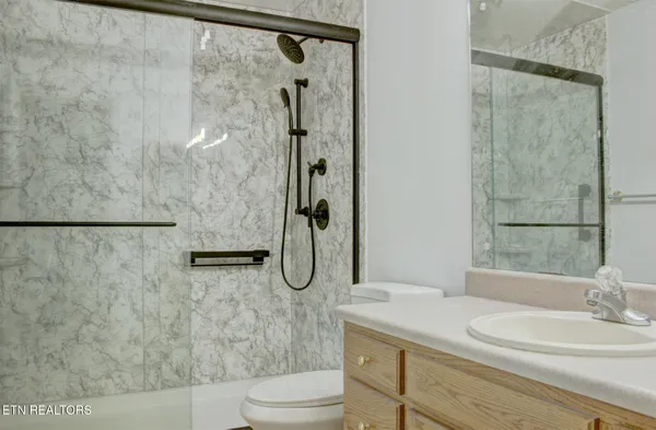 $860,000 | 1023 Stokley Court, Dandridge, TN 37725