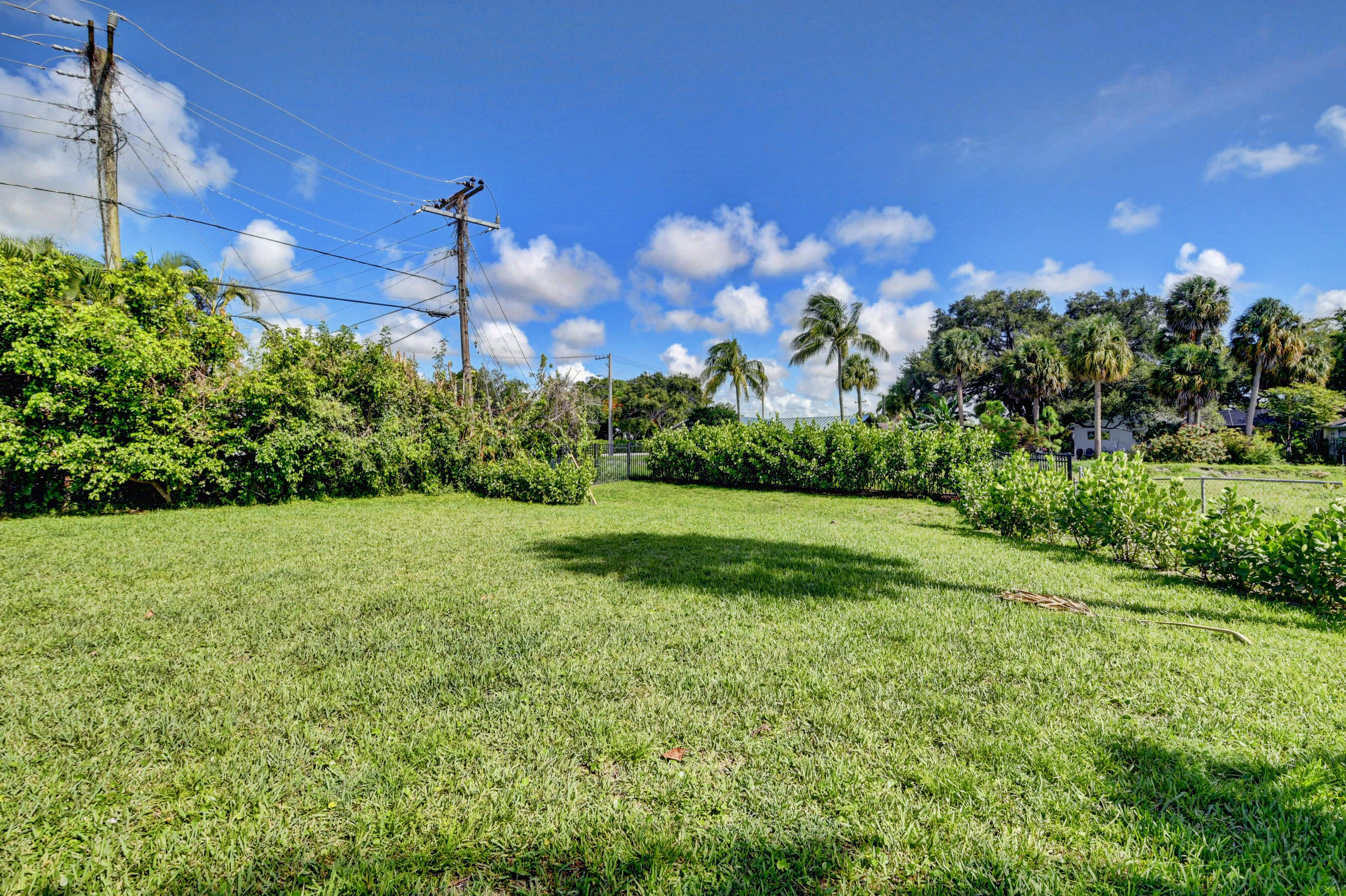 701 Northwest 11th Avenue Boca Raton, FL 33486 - Photo 1 of 1 21_dsc_3304_5_6_7_8