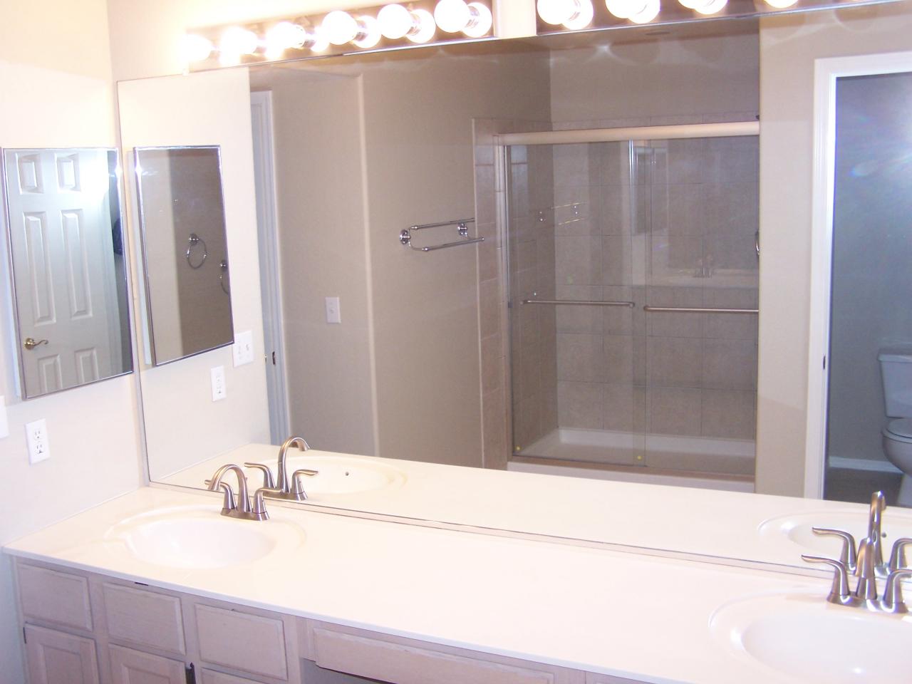 4159 East Cassia Way Phoenix, AZ 85044 - Photo 8 of 9 MASTER BATH