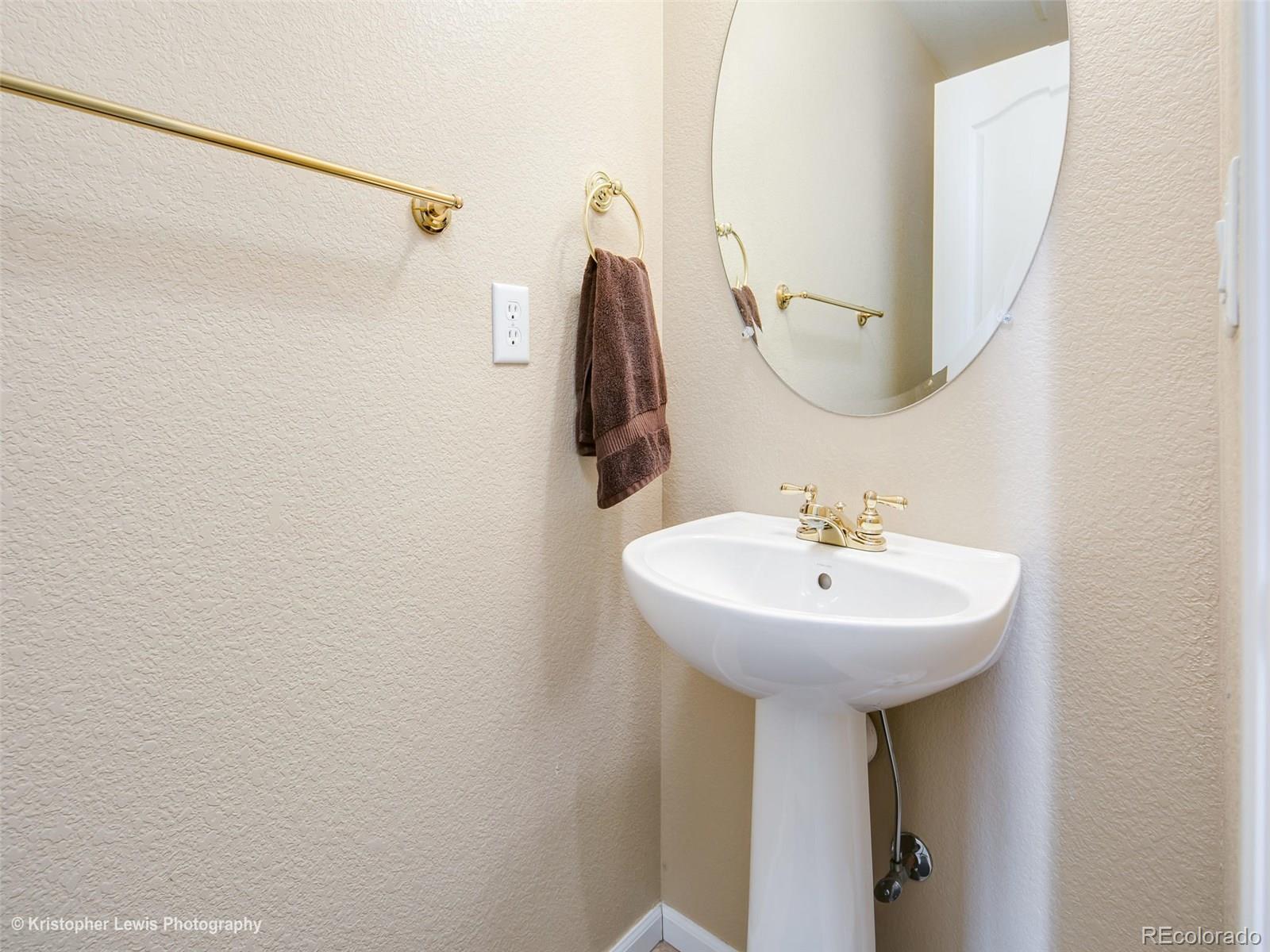 10601 Ashfield Street Highlands Ranch, CO 80126 - Photo 13 of 28 Gallery Image 13