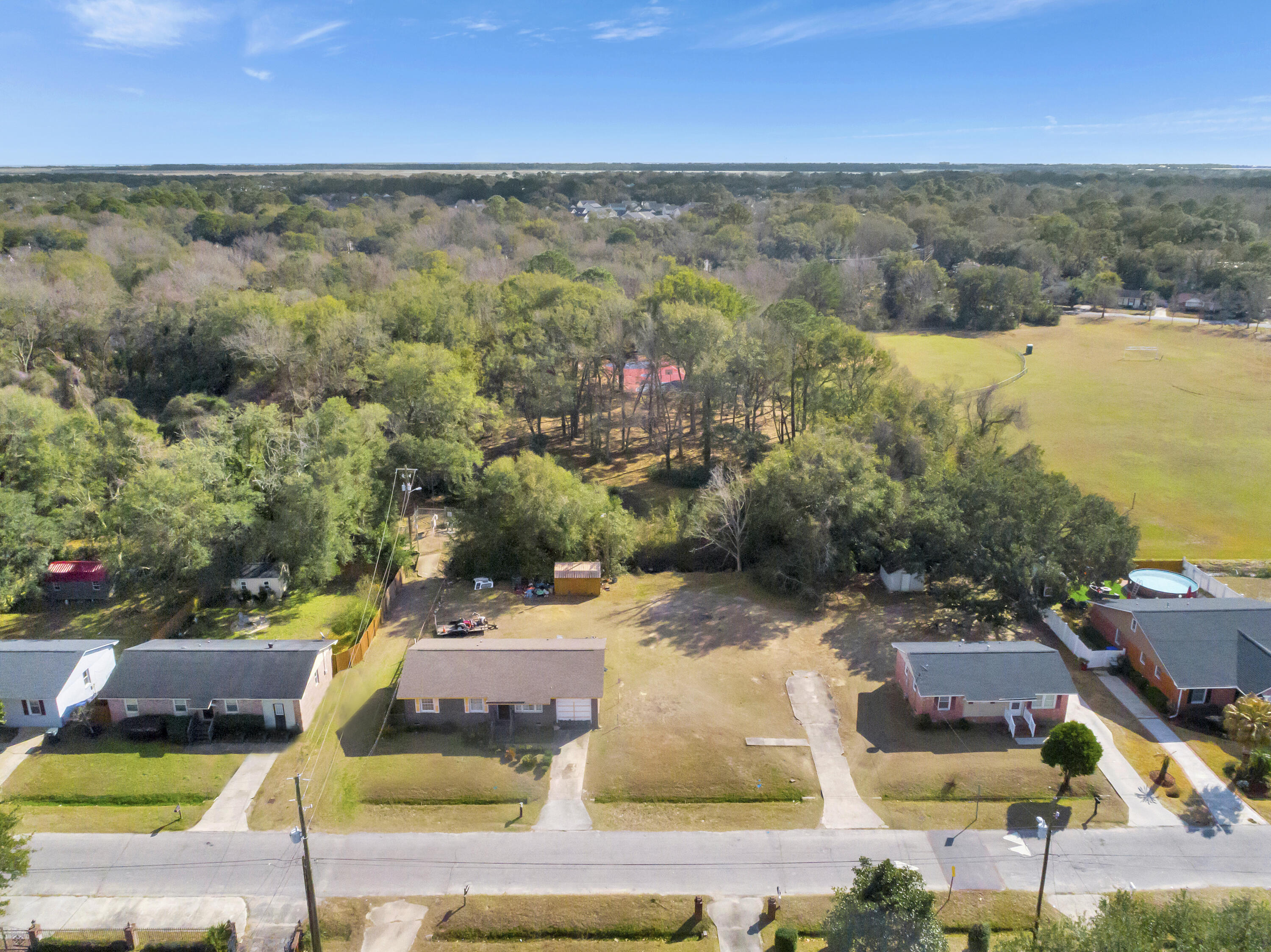1555 Seacroft Road Charleston, SC 29412 - Photo 4 of 9 DJI_0148