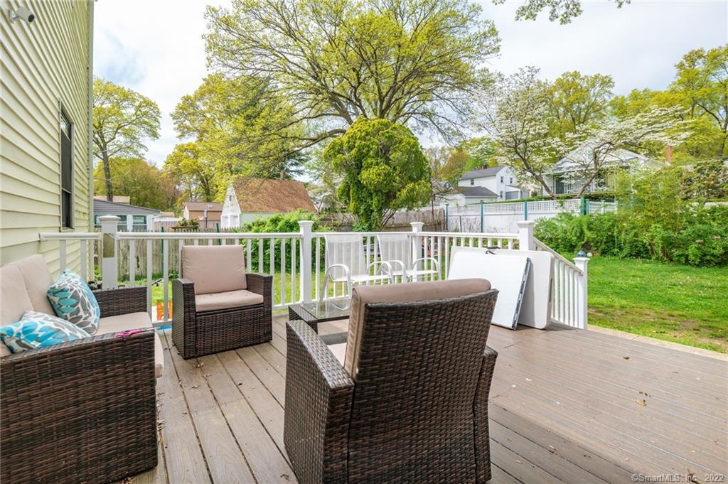 21 Hirsch Road Stamford, CT 06905 - Photo 32 of 37 1st fl Deck