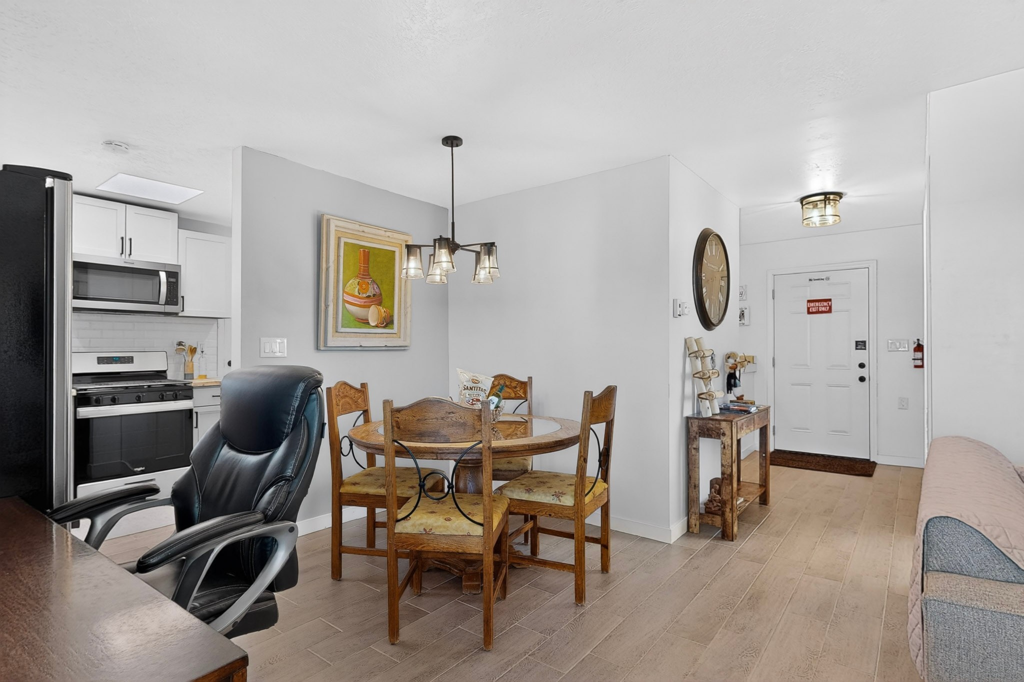 32 Lucero Road, Unit AB Santa Fe, NM 87508 - Photo 31 of 40 Casita Dinning room