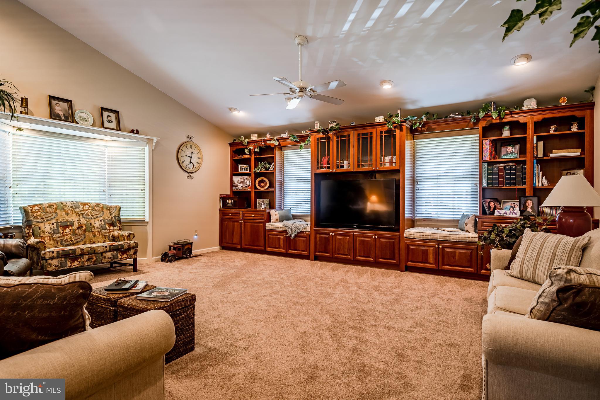 2508 Raven Road Wilmington, DE 19810 - Photo 20 of 54 Custom Built-Ins