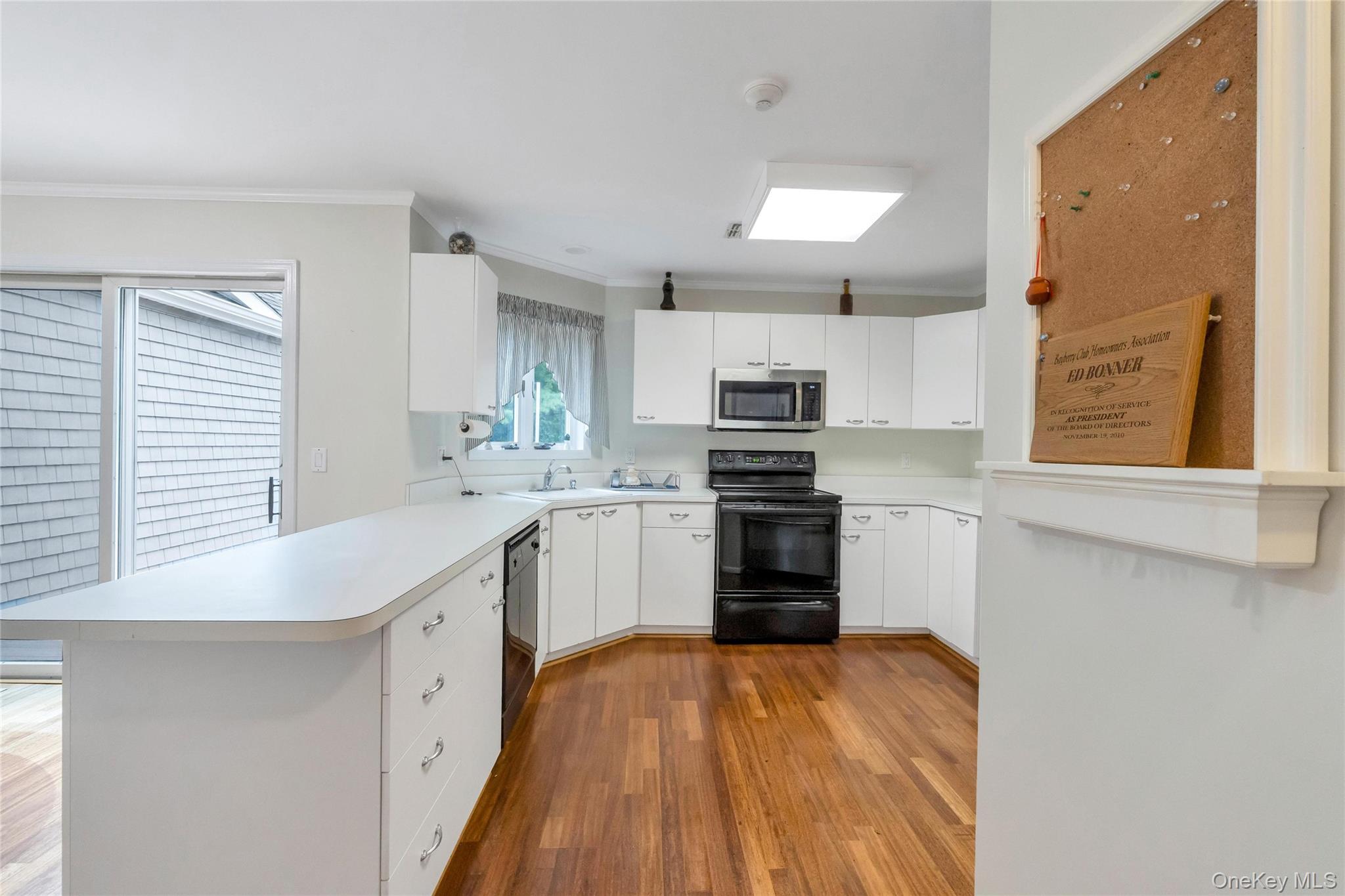 22 Kettle Hole Road Manorville, NY 11949 - Photo 13 of 39 Kitchen/Dining Area