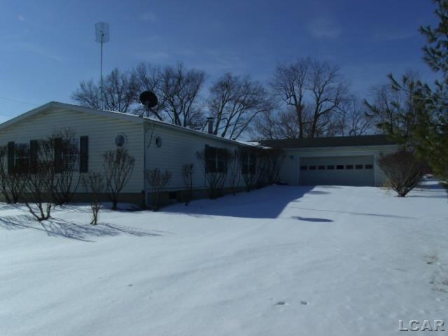 2100 Laberdee Road Adrian, MI 49221 - Photo 2 of 13 31233684-1.JPG