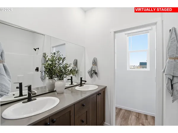 $499,900 | 398 Northeast Hunter Drive, Estacada, OR 97023