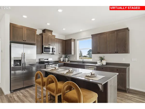 $499,900 | 398 Northeast Hunter Drive, Estacada, OR 97023