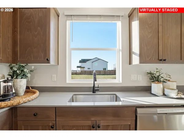 $499,900 | 398 Northeast Hunter Drive, Estacada, OR 97023