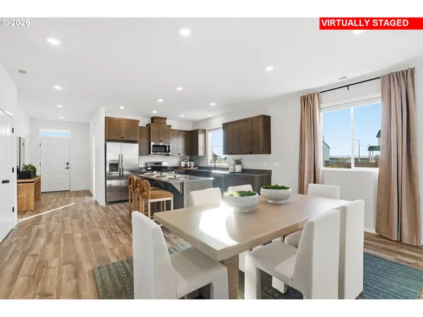 $499,900 | 398 Northeast Hunter Drive, Estacada, OR 97023