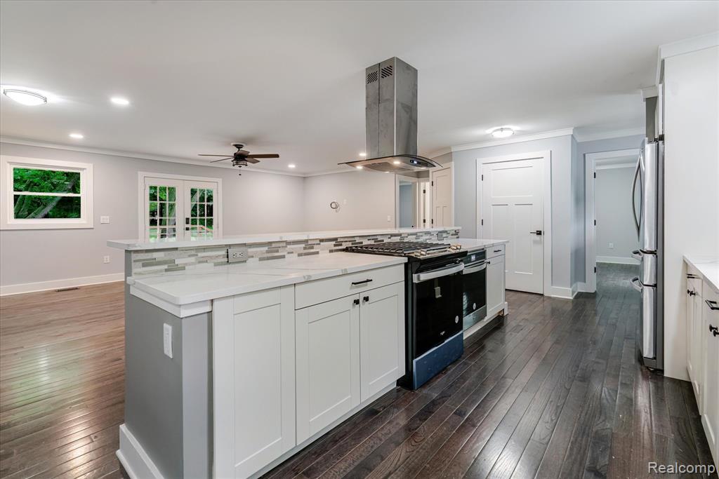 4072 Mill Lake Road Lake Orion, MI 48360 - Photo 9 of 29 Gallery Image 9