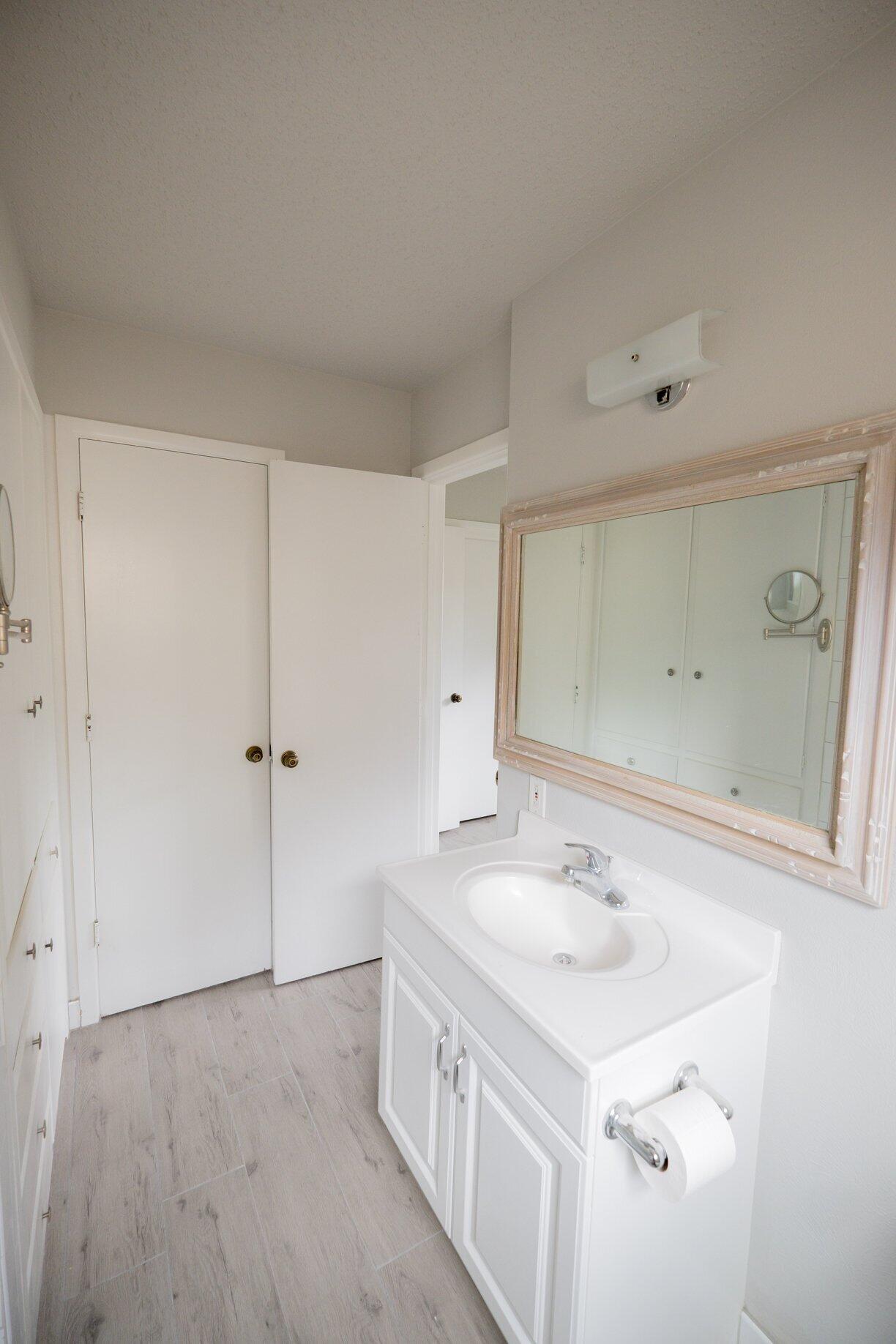 5402 48th Street Lubbock, TX 79414 - Photo 7 of 11 8