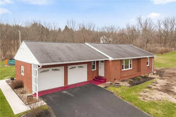 $249,900 | 5667 Lincoln Highway, Stoystown, PA 15563
