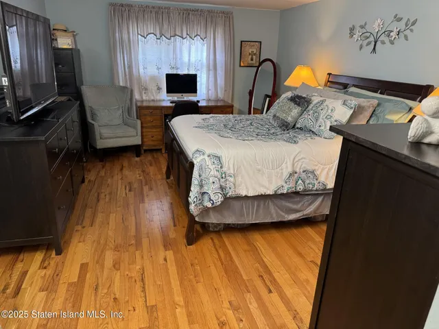 $1,185,000 | 9 Radford Street | New Springville