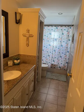 $1,185,000 | 9 Radford Street | New Springville