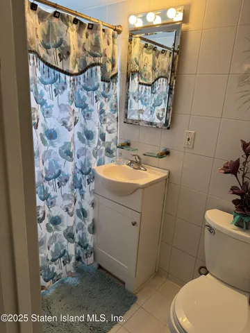 $1,185,000 | 9 Radford Street | New Springville