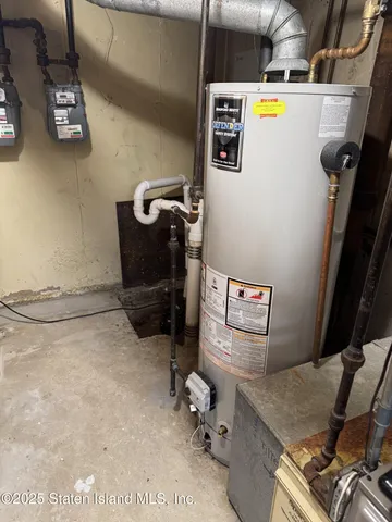 $1,185,000 | 9 Radford Street | New Springville