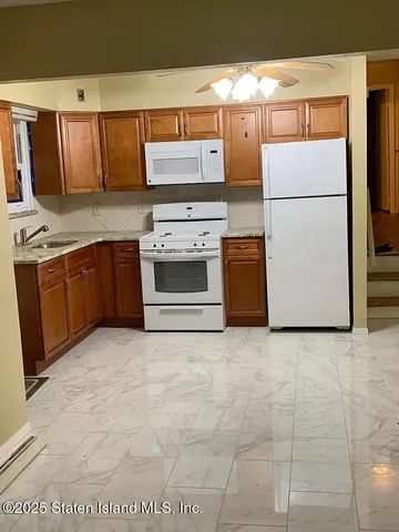 $1,185,000 | 9 Radford Street | New Springville