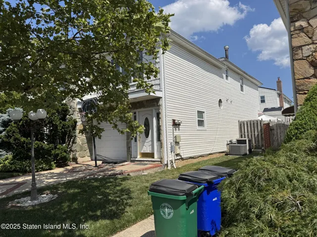 $1,185,000 | 9 Radford Street | New Springville