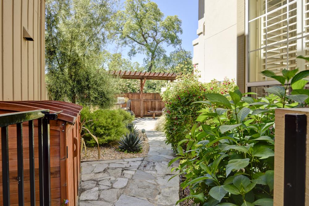 14540 Mountain Quail Road Salinas, CA 93908 - Photo 22 of 33 Gallery Image 22