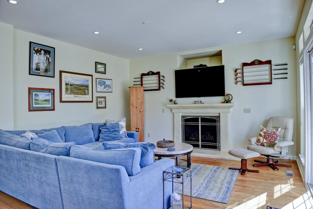 14540 Mountain Quail Road Salinas, CA 93908 - Photo 10 of 33 Gallery Image 10