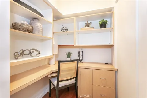 $1,225,000 | 817 10th Street, Unit 104, Santa Monica, CA 90403