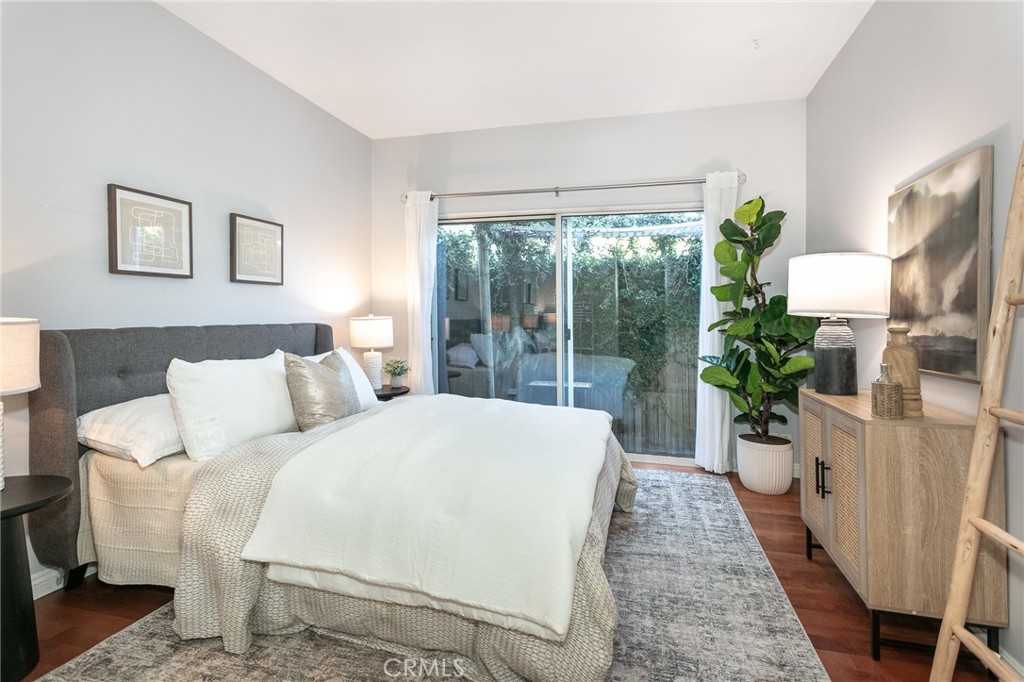 817 10th Street, Unit 104 Santa Monica, CA 90403 - Photo 19 of 31