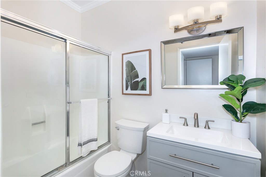 817 10th Street, Unit 104 Santa Monica, CA 90403 - Photo 20 of 31