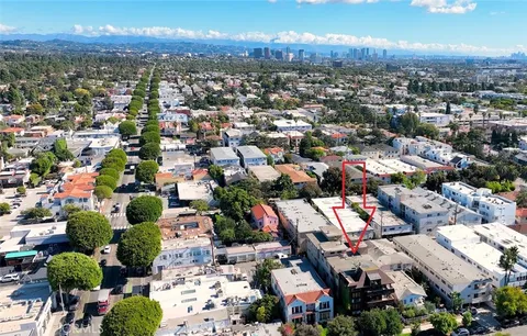 $1,225,000 | 817 10th Street, Unit 104, Santa Monica, CA 90403