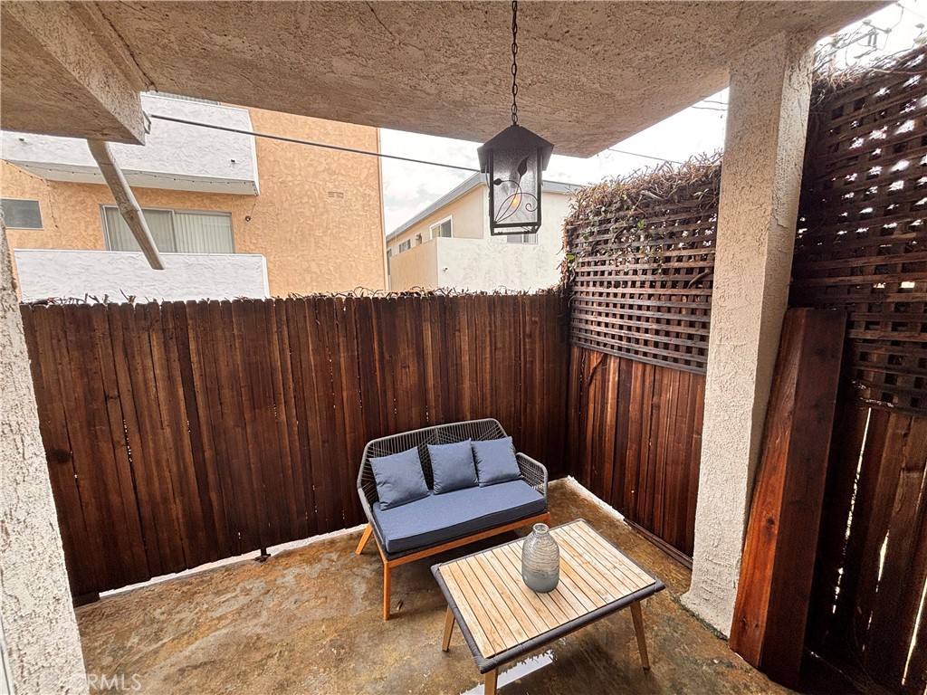 817 10th Street, Unit 104 Santa Monica, CA 90403 - Photo 9 of 31